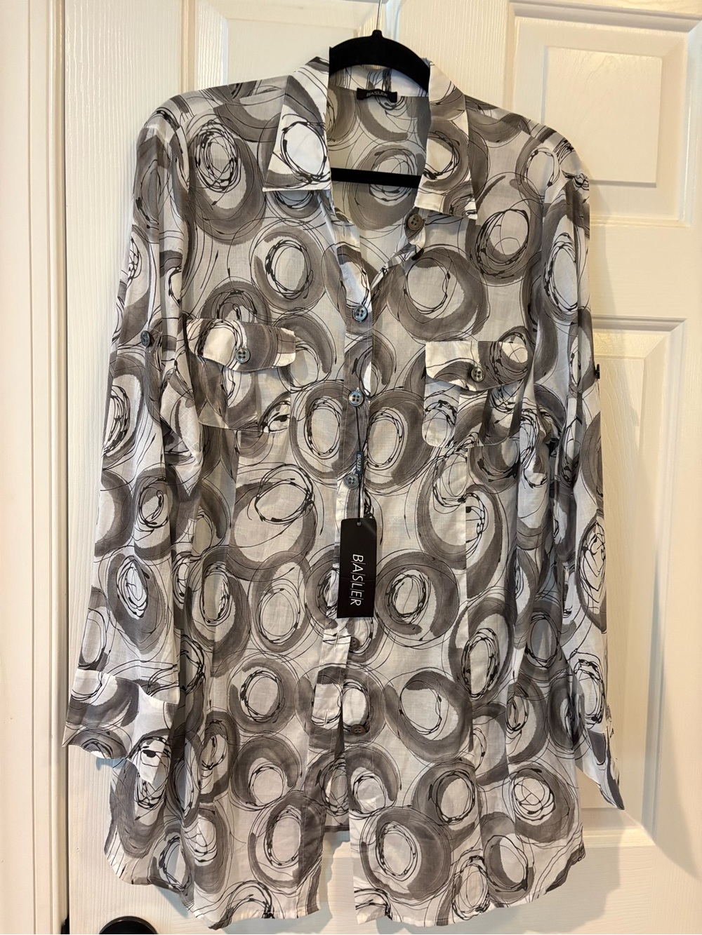 Basler Black & White Abstract Circle Button-Up Blouse